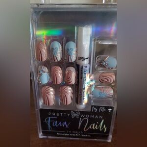 NWT 2 pack Pretty Woman embellished pink & blue faux press on nails set w/glue